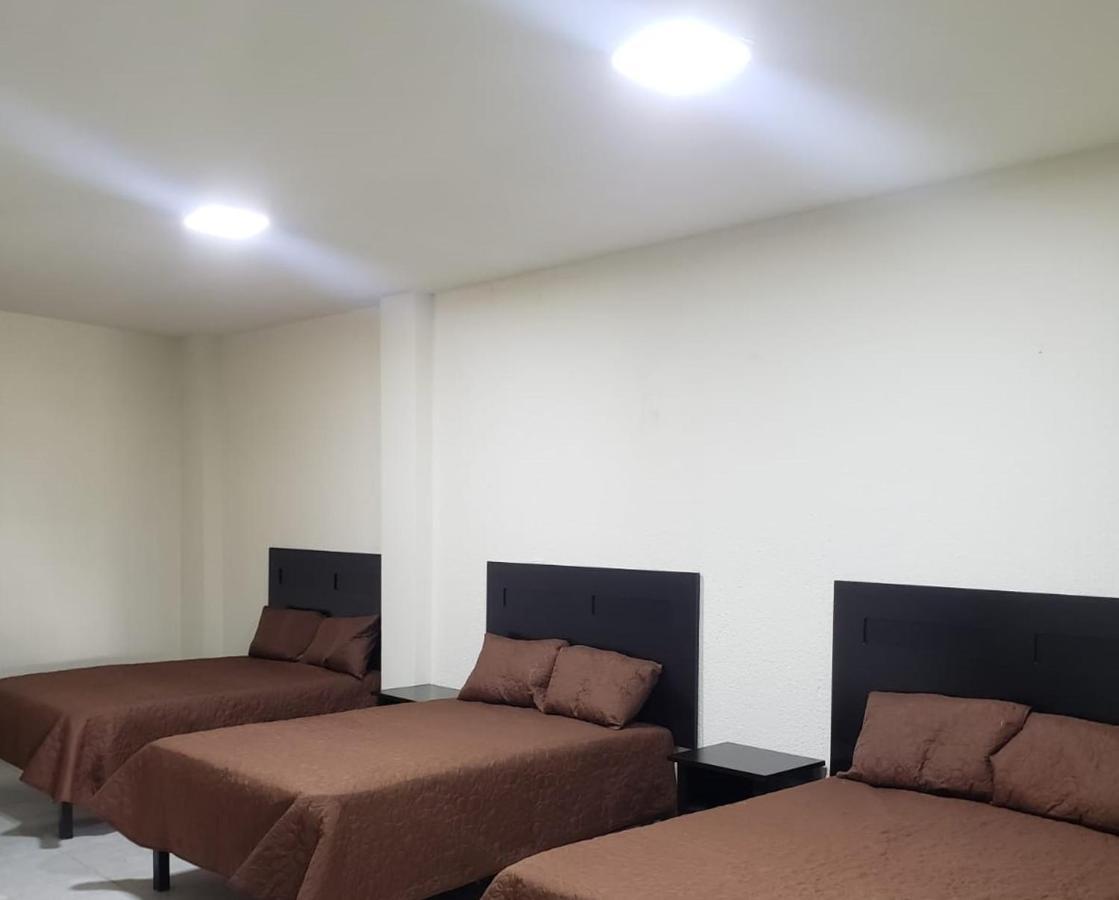 Hotel Estadia เลออน ภายนอก รูปภาพ