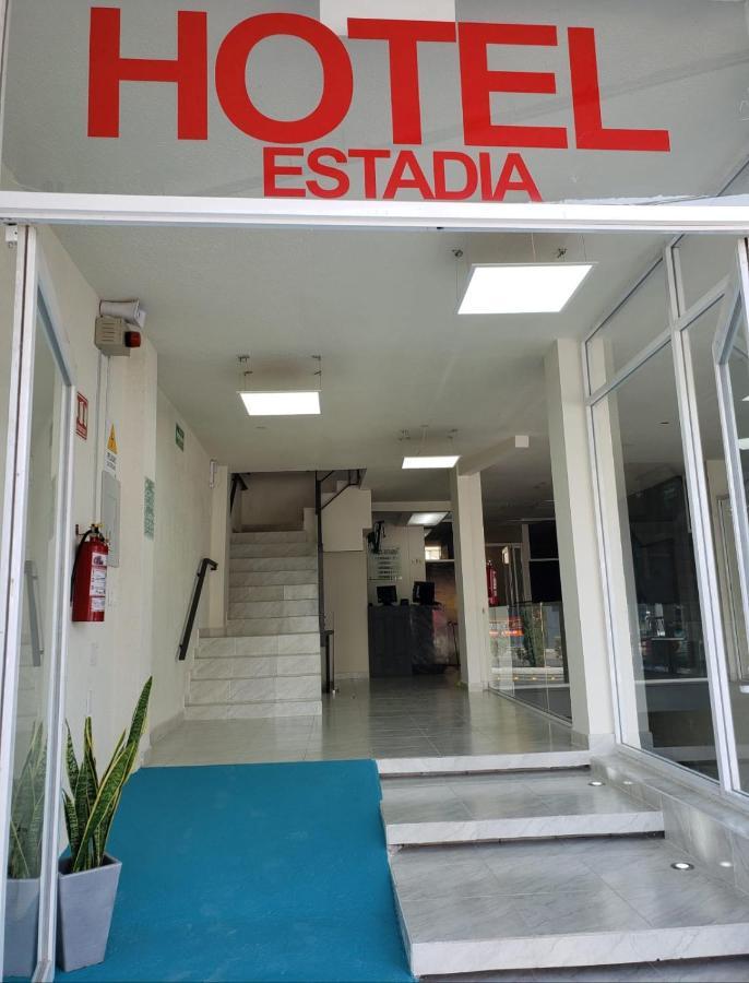 Hotel Estadia เลออน ภายนอก รูปภาพ