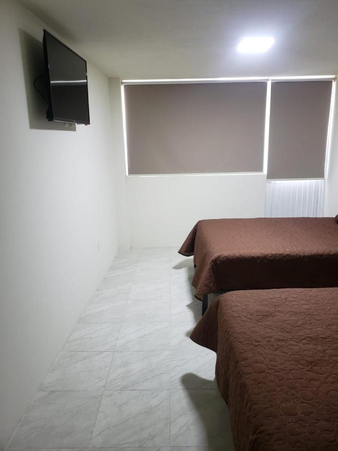Hotel Estadia เลออน ภายนอก รูปภาพ